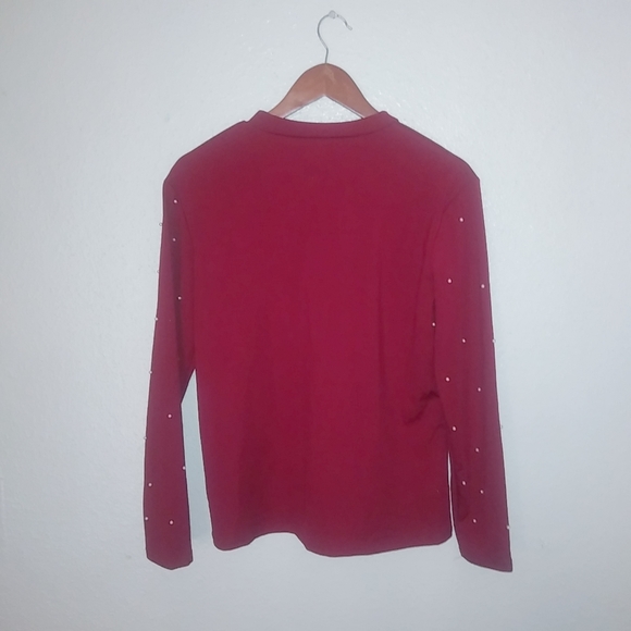 Beautiful M Queen Gold Pearls Adorned Maroon Lounge Outfit 2 Piece Set - Picture 7 of 9